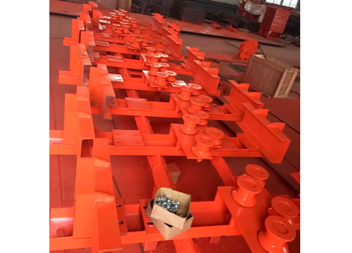 左轉(zhuǎn)彎輪組彎道輪組